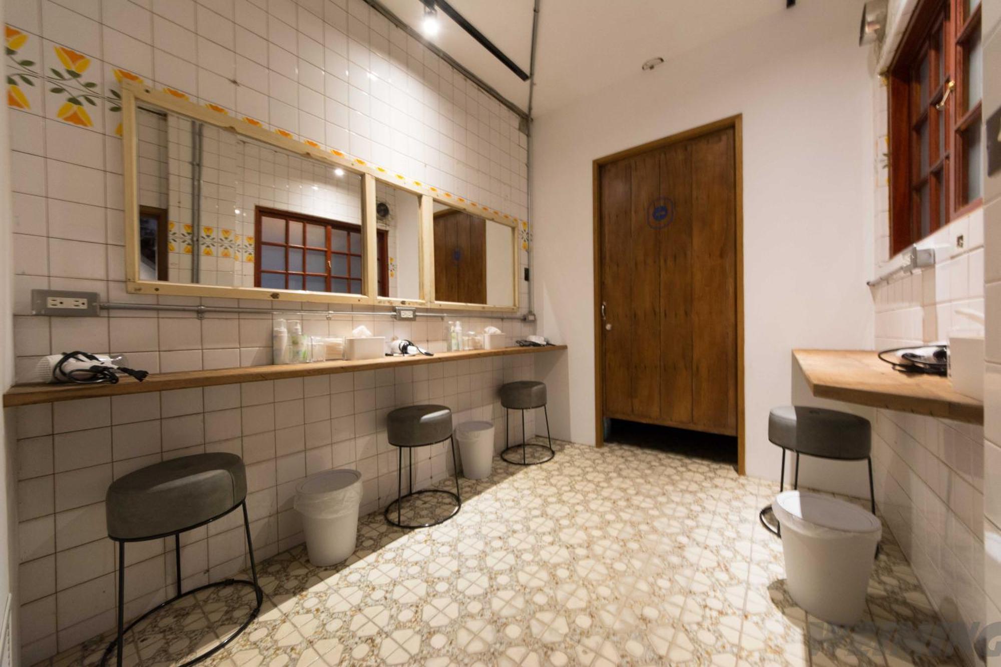 158 Hostel Tainan Luaran gambar