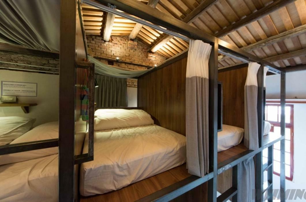 158 Hostel Tainan Luaran gambar